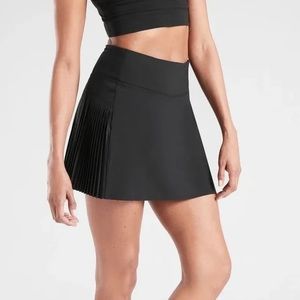 Athleta pleated tenis skirt with built in shorts. size s.